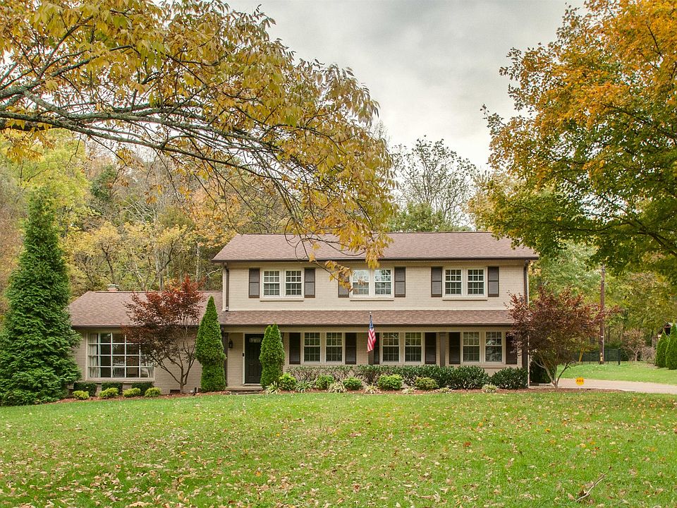 1st image of 817 Forest Hills Dr