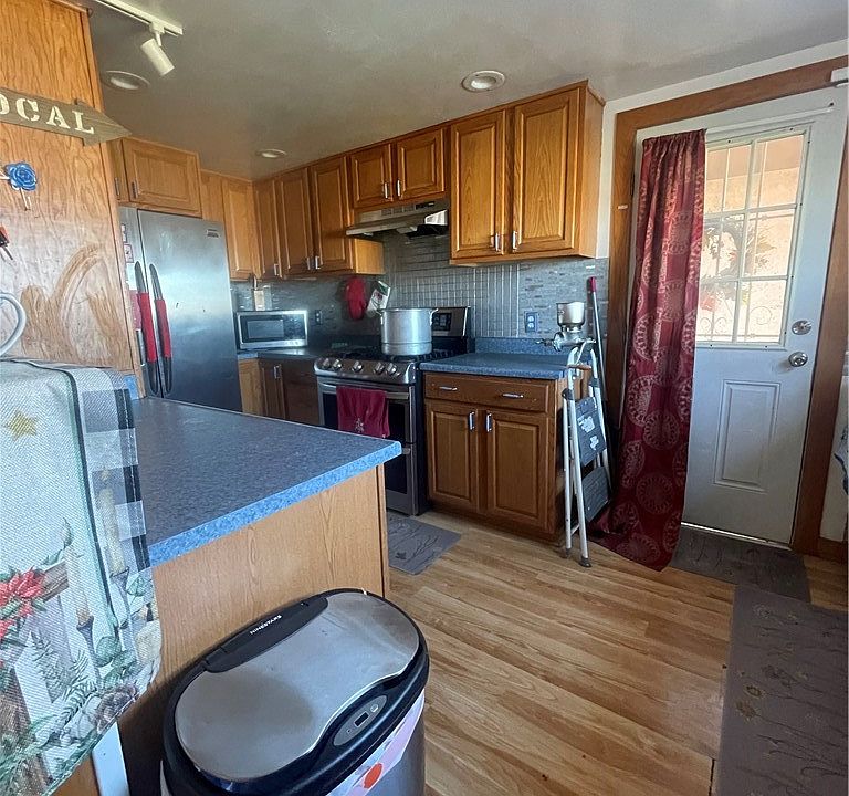 2nd image of 14743 Bonanza Rd