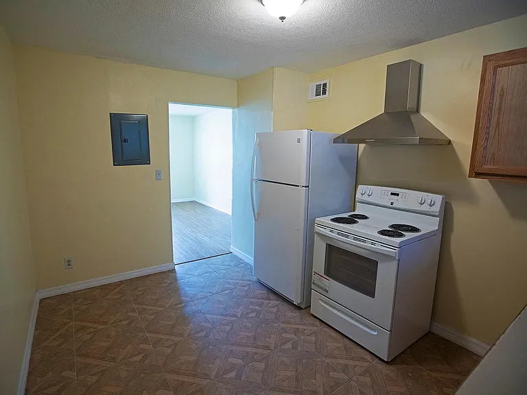 1225 Harrison St — Photo 13