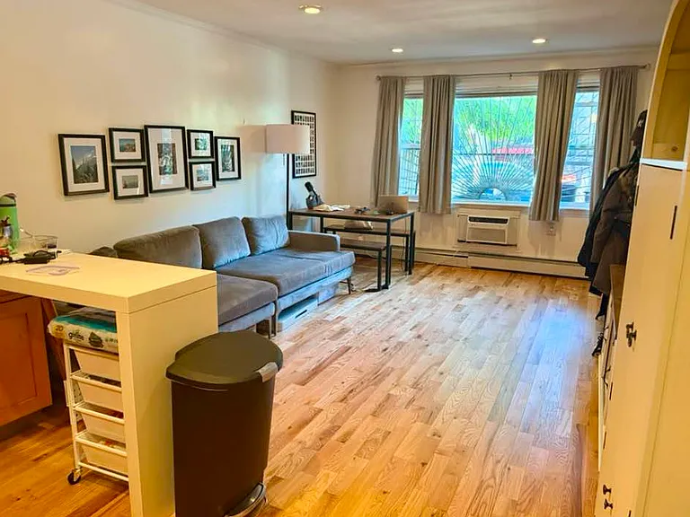 9 Monroe St #1 — Photo 1