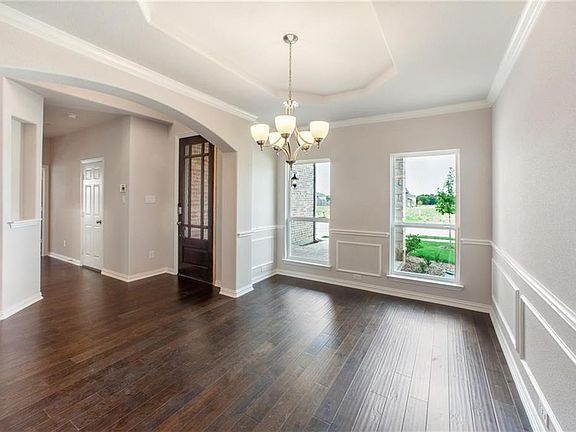 4th image of 1116 Nannyberry Dr