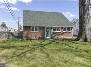 722 Brighton Ter, Secane, PA 19018