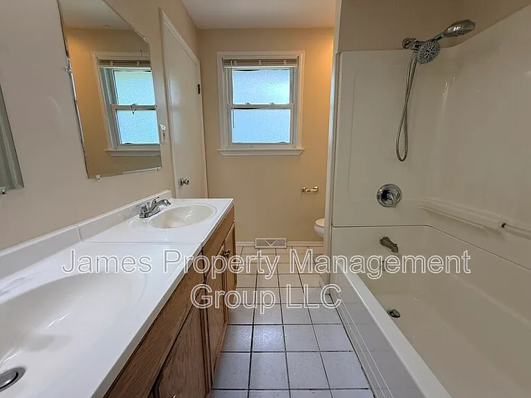 8517 W 87th Pl — Photo 6