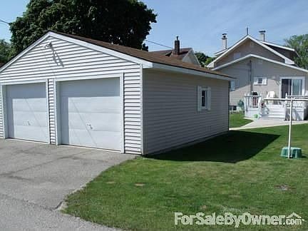 3rd image of 336 S 2nd St