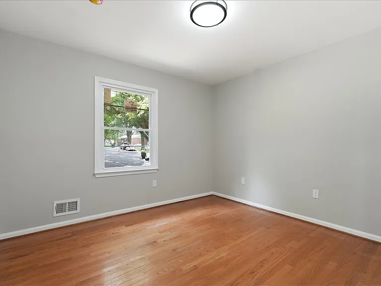 9200 Pebble Ct — Photo 13