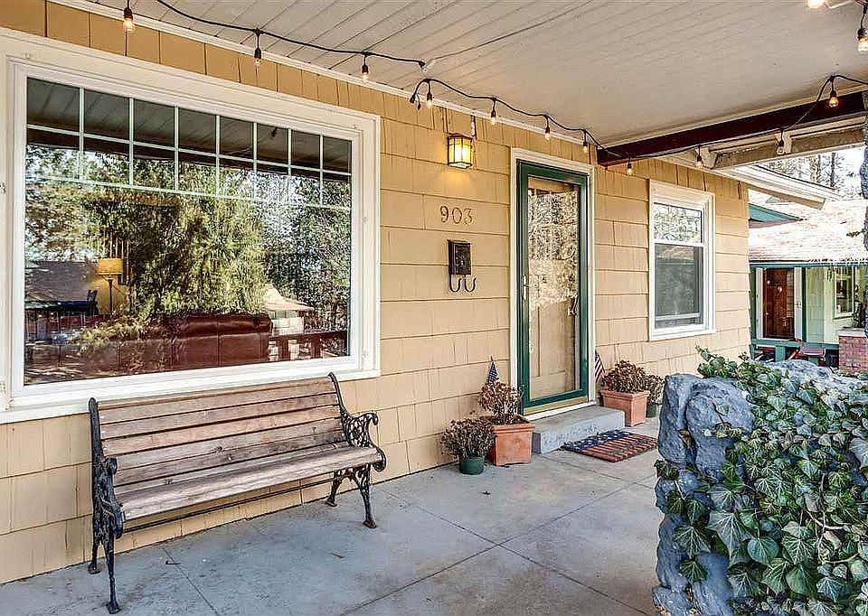 2nd image of 903 W 16th Ave