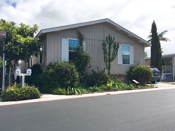 2nd image of 73 Oakwood Ln #73