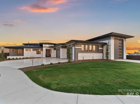 9891 W Napier Ct, Star, ID 83669