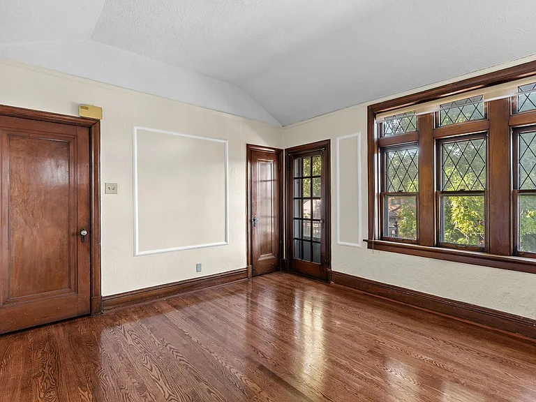 5304 Miami St — Photo 4