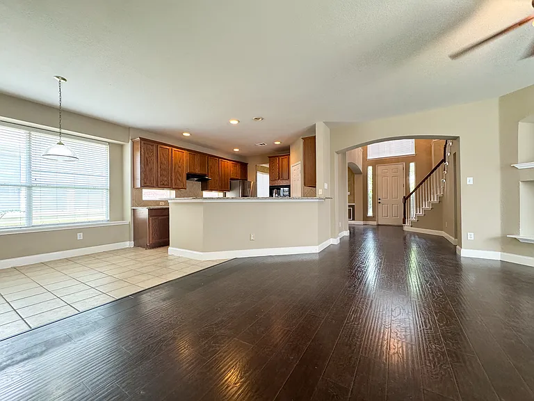 7129 Bryce Canyon Dr — Photo 3