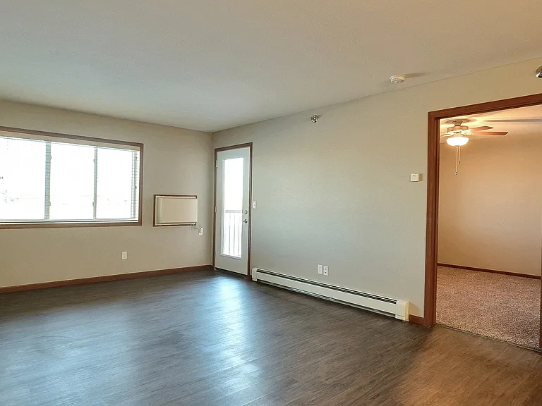 Fargo, ND Urban Plains Apartments | Living