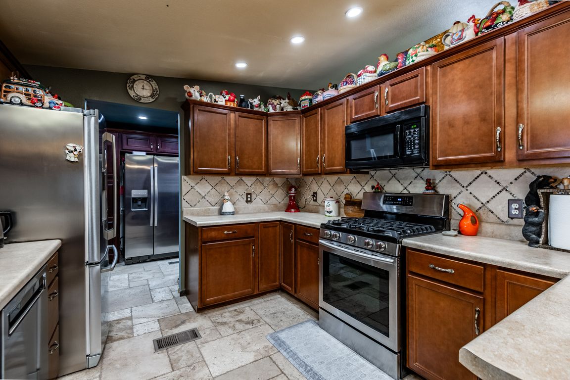 1808 N Clark Canyon-17