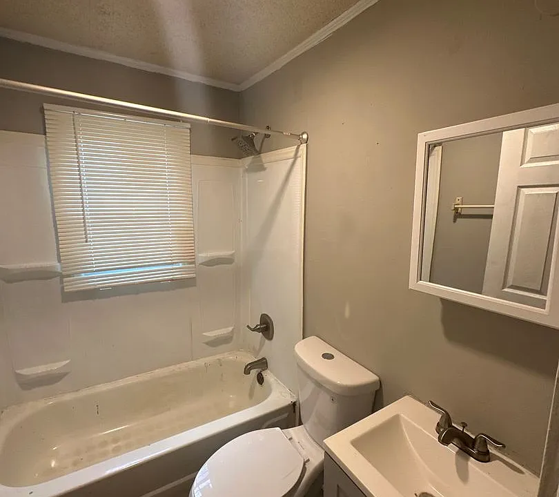 1311 Jay Ave