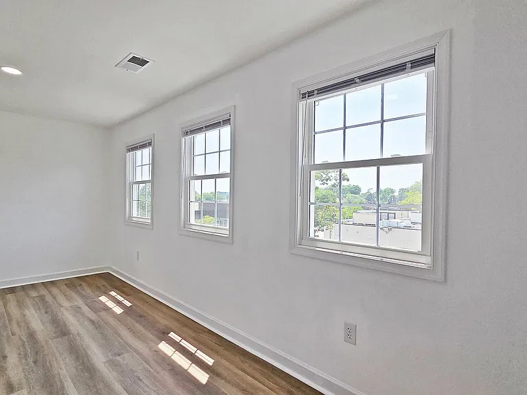 1712 Mount Vernon Ave #E — Photo 3