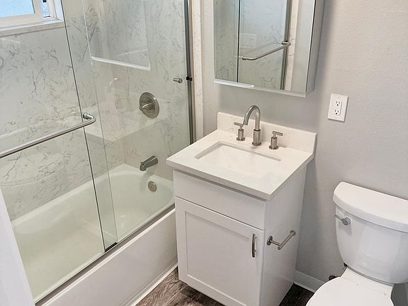 5th image of 4180 Byron St #4180C