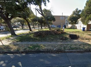 200 Melba St, Dallas, TX 75208