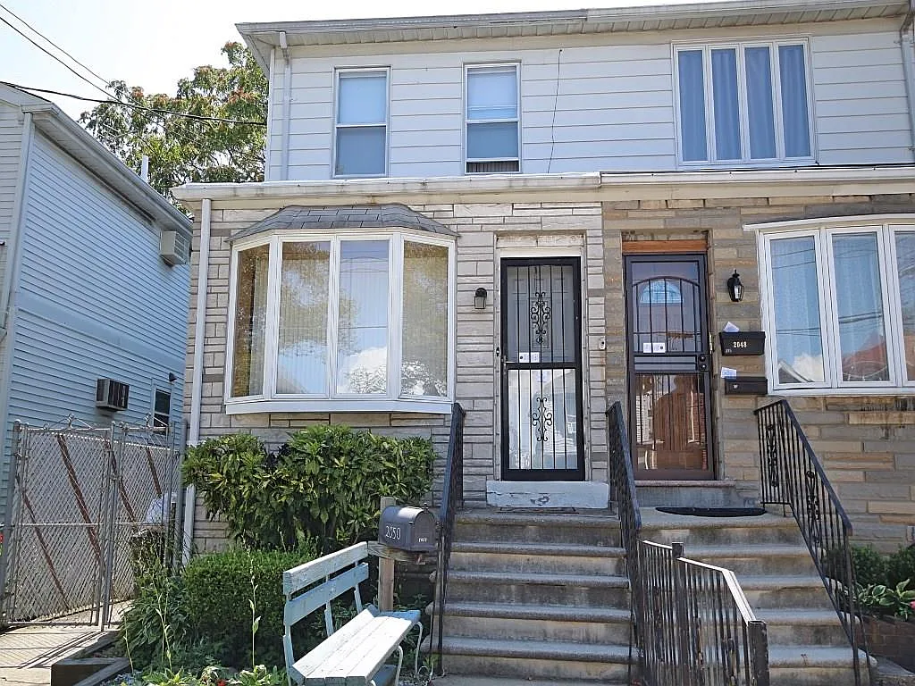 2050 Hendrickson St photo 1