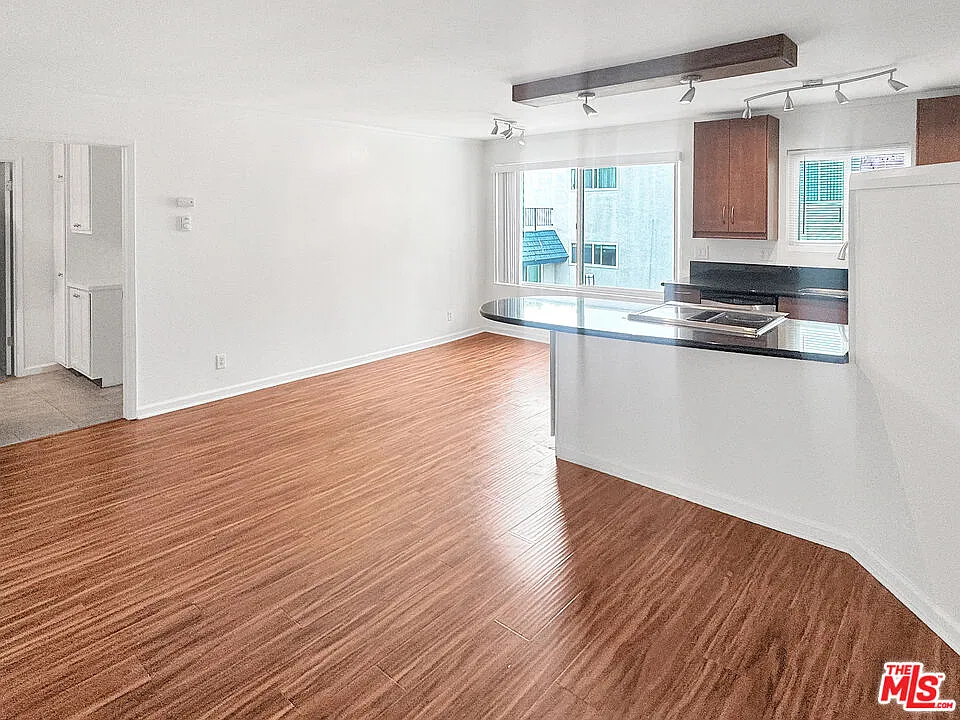 1 bed, 1.0 bath, 538 sqft, $2,700 — Photo 2