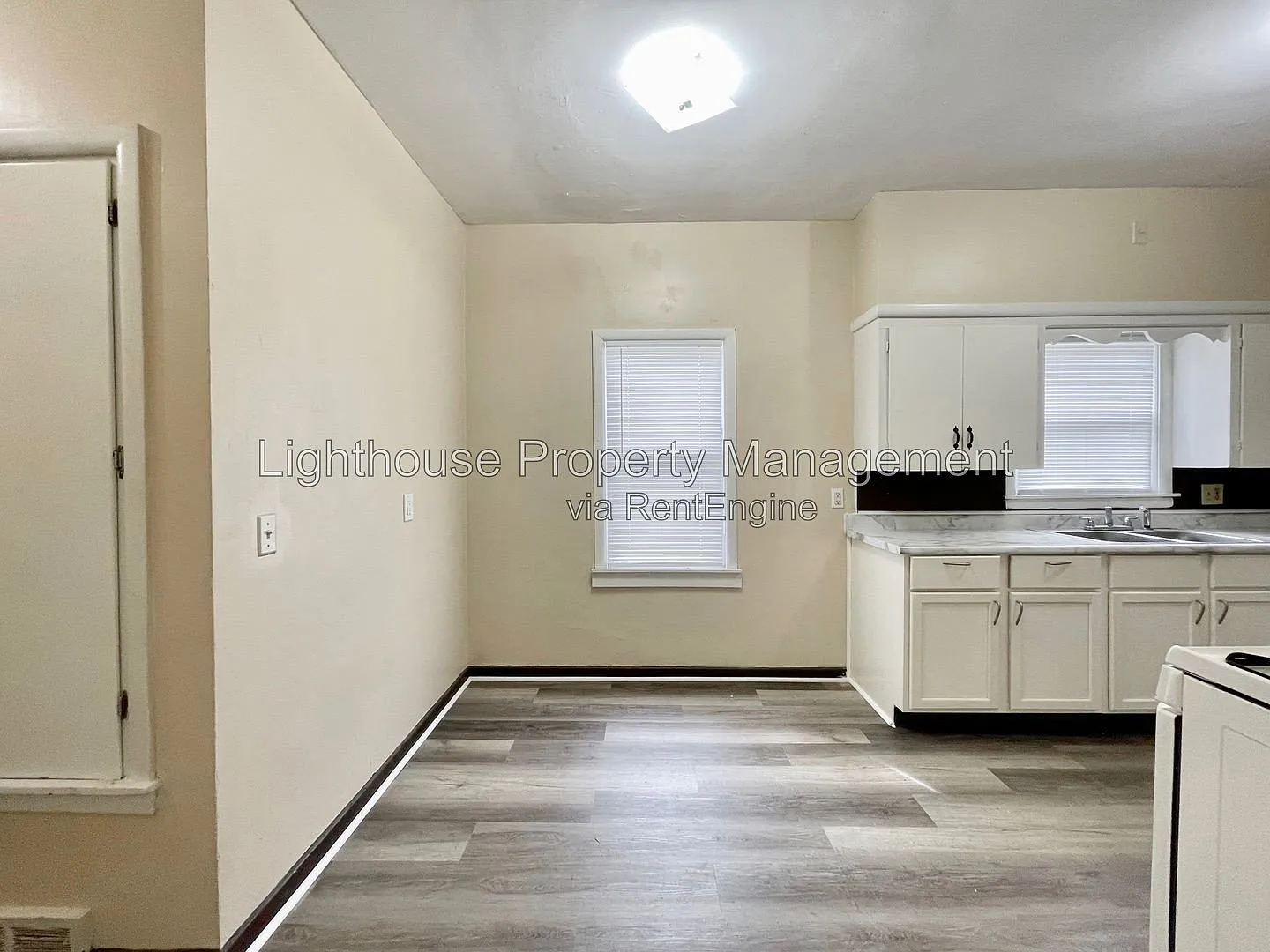 1 bed, 1.0 bath, $895 — Photo 3