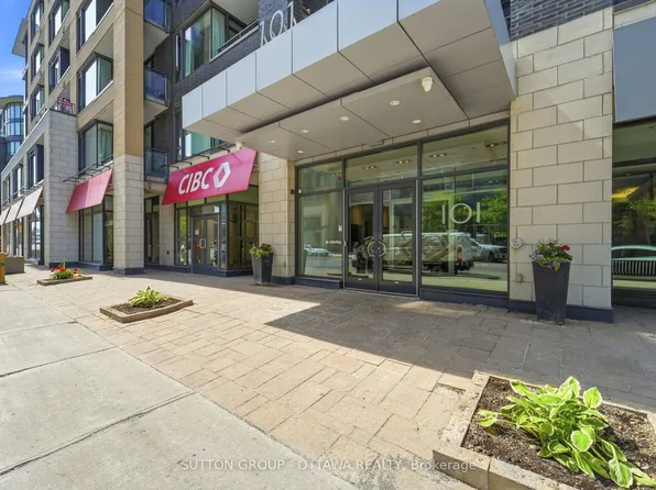 101 Richmond Rd #110, Ottawa, ON K1Z 0A6