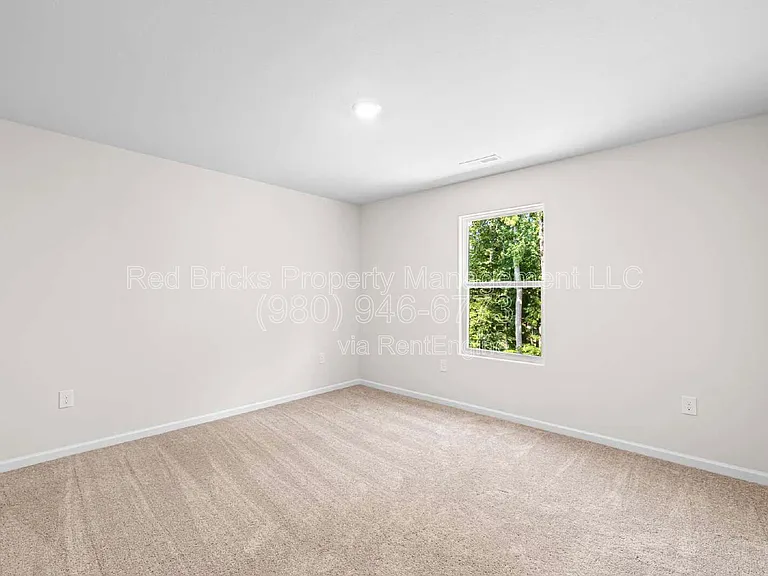 1157 Nia Rd — Photo 16