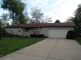 281 Lyon Lake Rd, Marshall, MI 49068