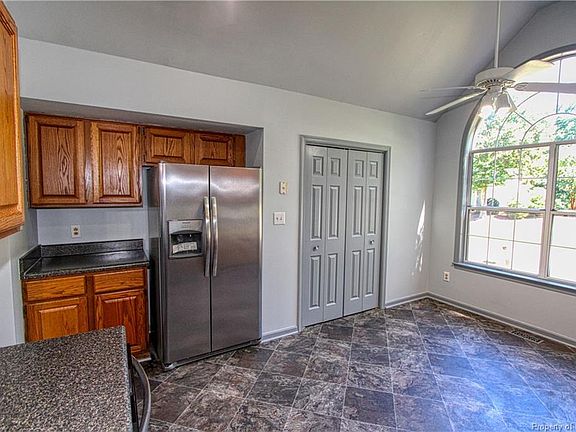 4th image of 99 Boulder Way