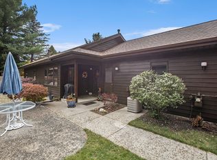 2051 Hammond Pl E, Traverse City, MI