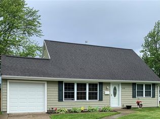 116 Riverdale Dr, Grand Island, NY 14072
