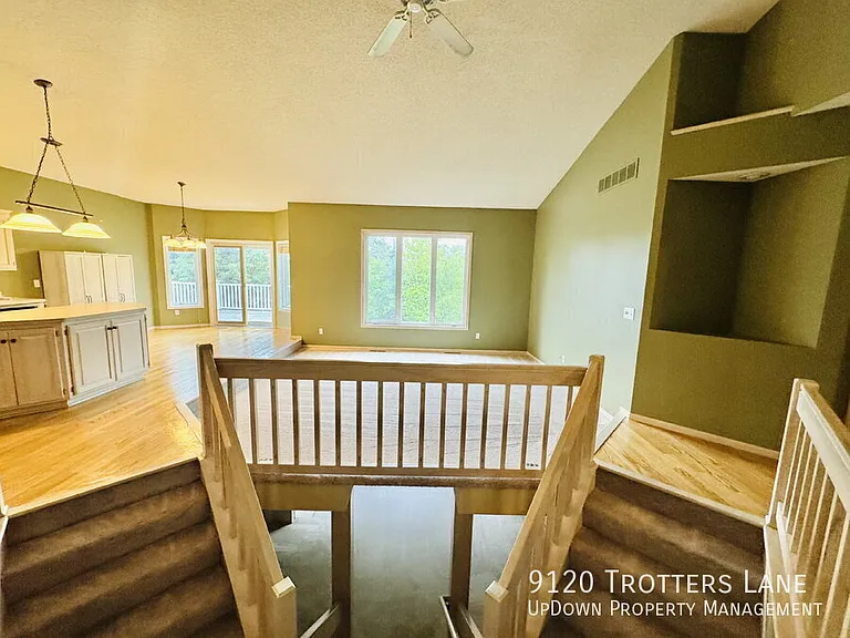 9120 Trotters Ln — Photo 12