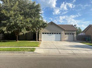 15859 W El Mar Ave, Kerman, CA 93630