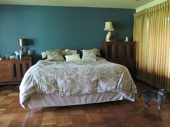 4th image of 22948 Burnham Ave