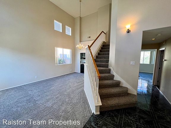 5th image of 934 Verano Dr