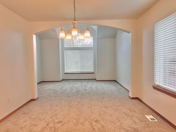 5th image of 5526 55th Loop SE