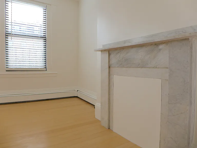 14 Milford St — Photo 5
