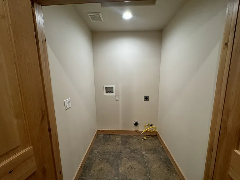 1861 Koyukon Dr — Photo 24