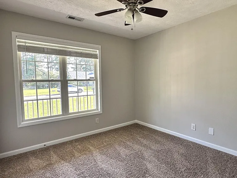 124 Bayou Ct — Photo 16