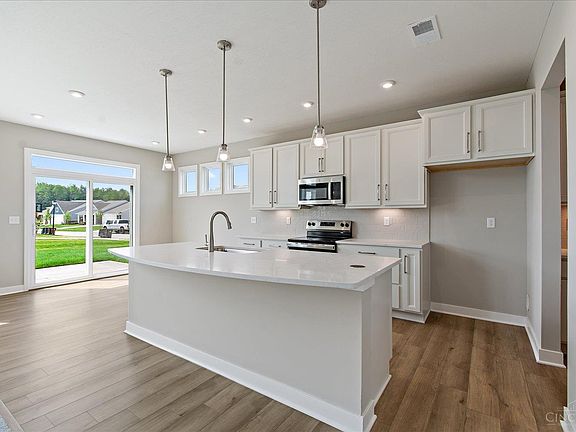 2nd image of 2006 Pebble Grove Way