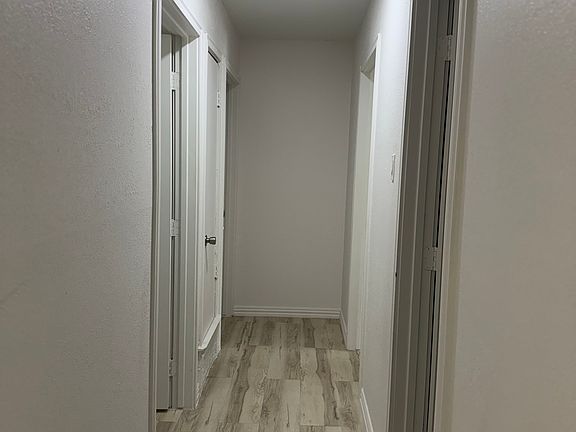 2nd image of 3932 Sun Valley Ct