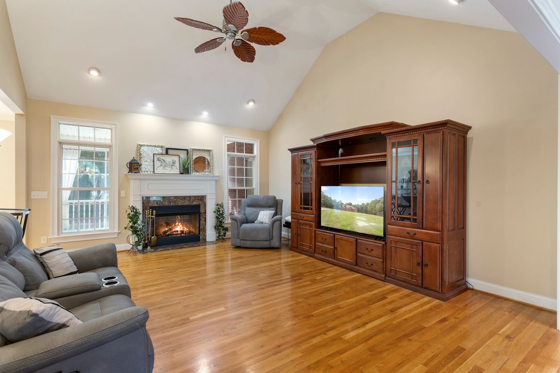 next background image