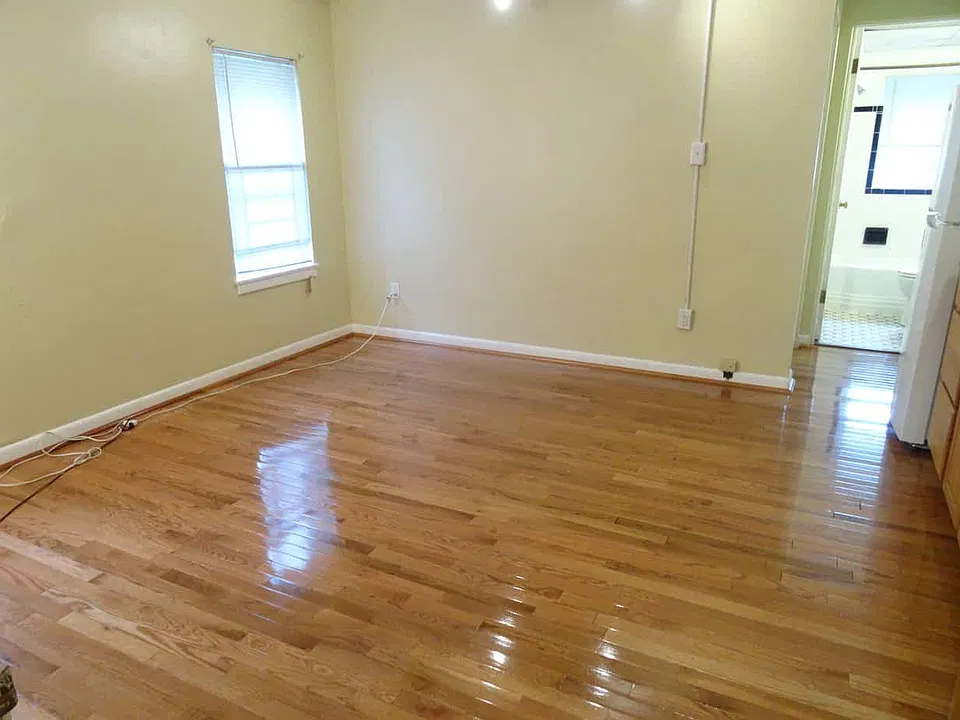 231 Louis St #2