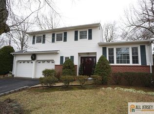 48 Lynnwood Rd, Edison, NJ 08820