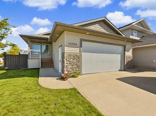 12705 W 106a St, Grande Prairie, AB T8V2L8