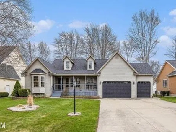 4277 Conifer Ln, Port Huron, MI 48060