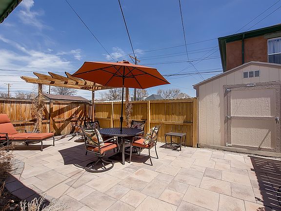4th image of 206 Galapago St