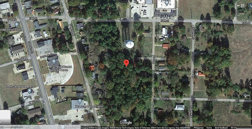 2nd image of 405 E 10th St