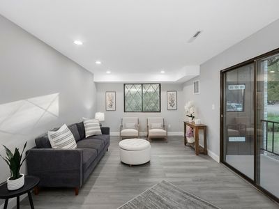 7 Greenbriar Dr APT 202, North Reading, MA, 01864