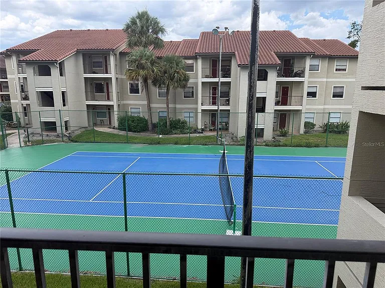 3024 Parkway Blvd #306 — Photo 2