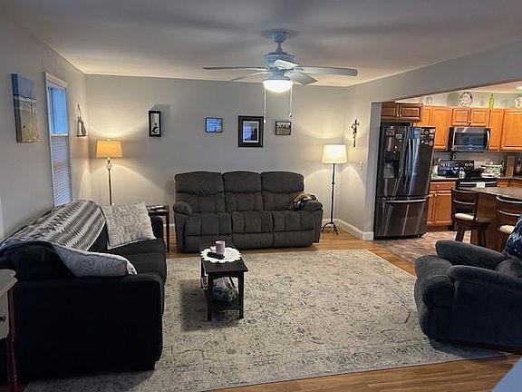 4th image of 1 Hathaway Shore Estates