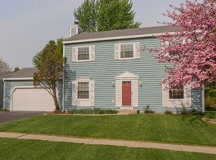 1384 Carleton Cir, Naperville, IL 60565